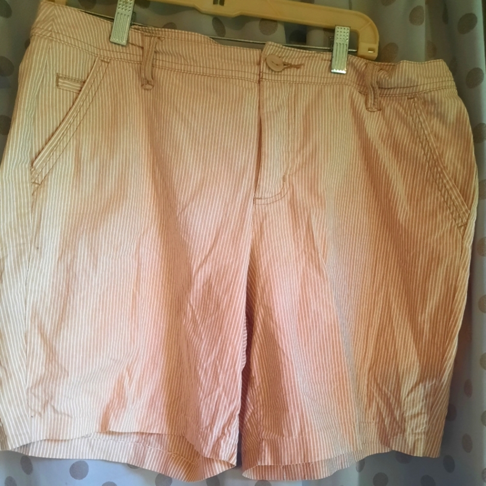 St. JOHN'S BAY Cotton Tan Striped Shorts 14